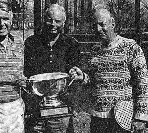 Jerry Manhold (left) and the Manhold Cup Trophy. Howard Sipe (center) and Chet Kermode