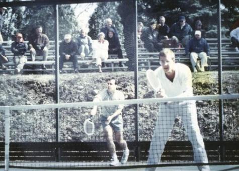 Mike Gillespie (serving) and Tom Houlihan in the final of the 1992 Men’s Nationals held at the Huntington Country Club in Huntington, Long Island, New York