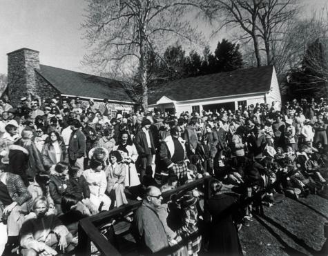 Typical crowd watching the Nationals action in the early 1970s at Fox Meadow Tennis Club, Scarsdale, NY