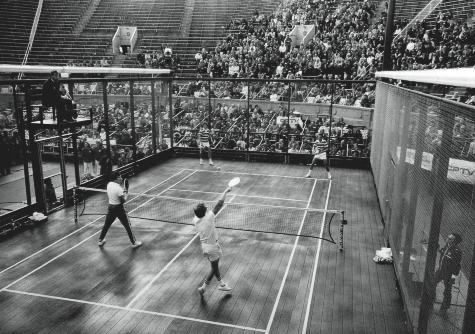 The final of the 1976 Tribuno World Championship.
